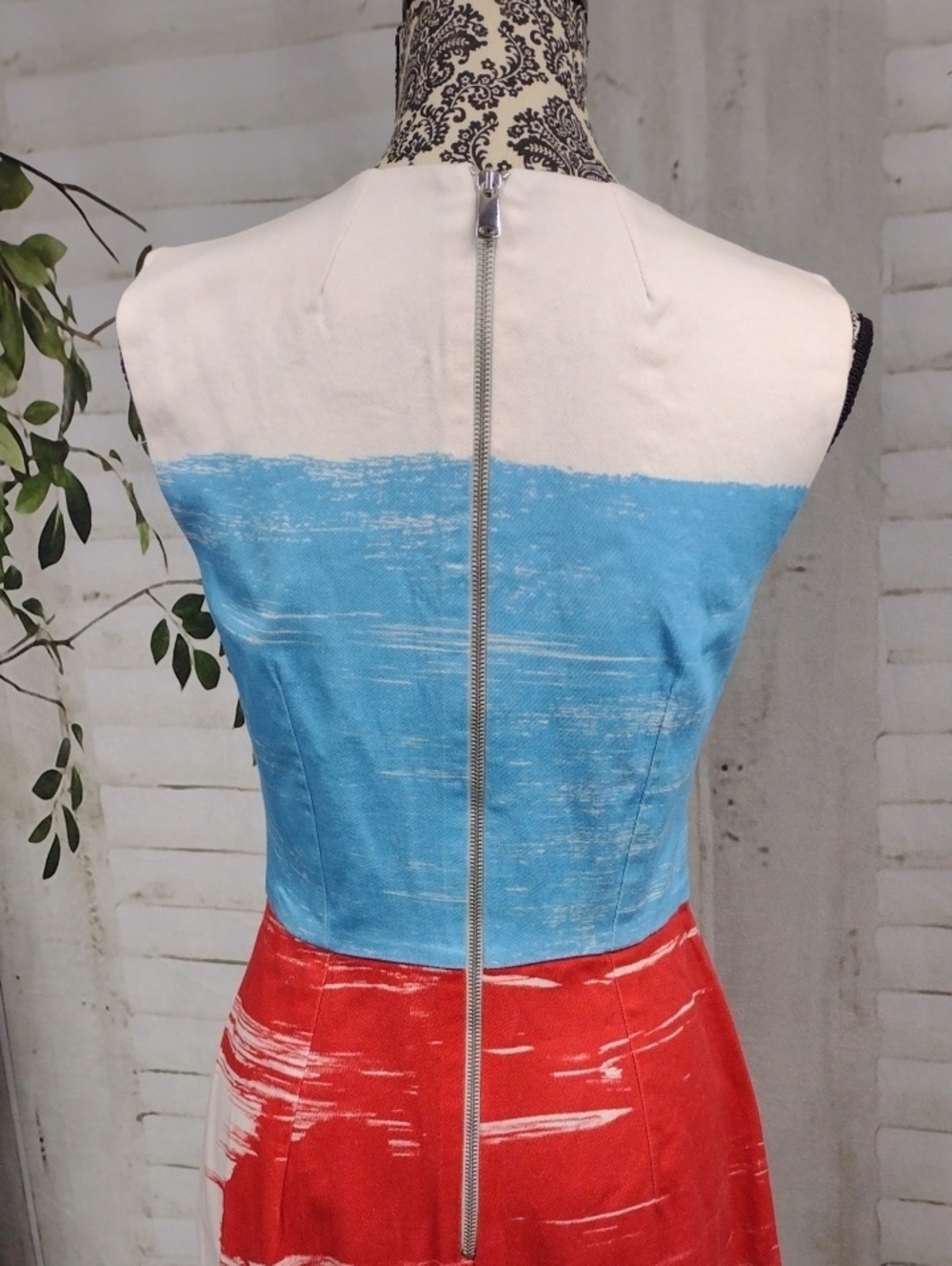 Land End Sleeveless Colorblock Brushstroke Dress in Blue, Red & Navy Size 6 - Picture 6 of 7